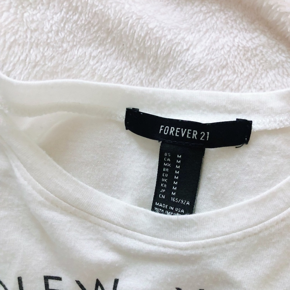 white cropped graphic tee